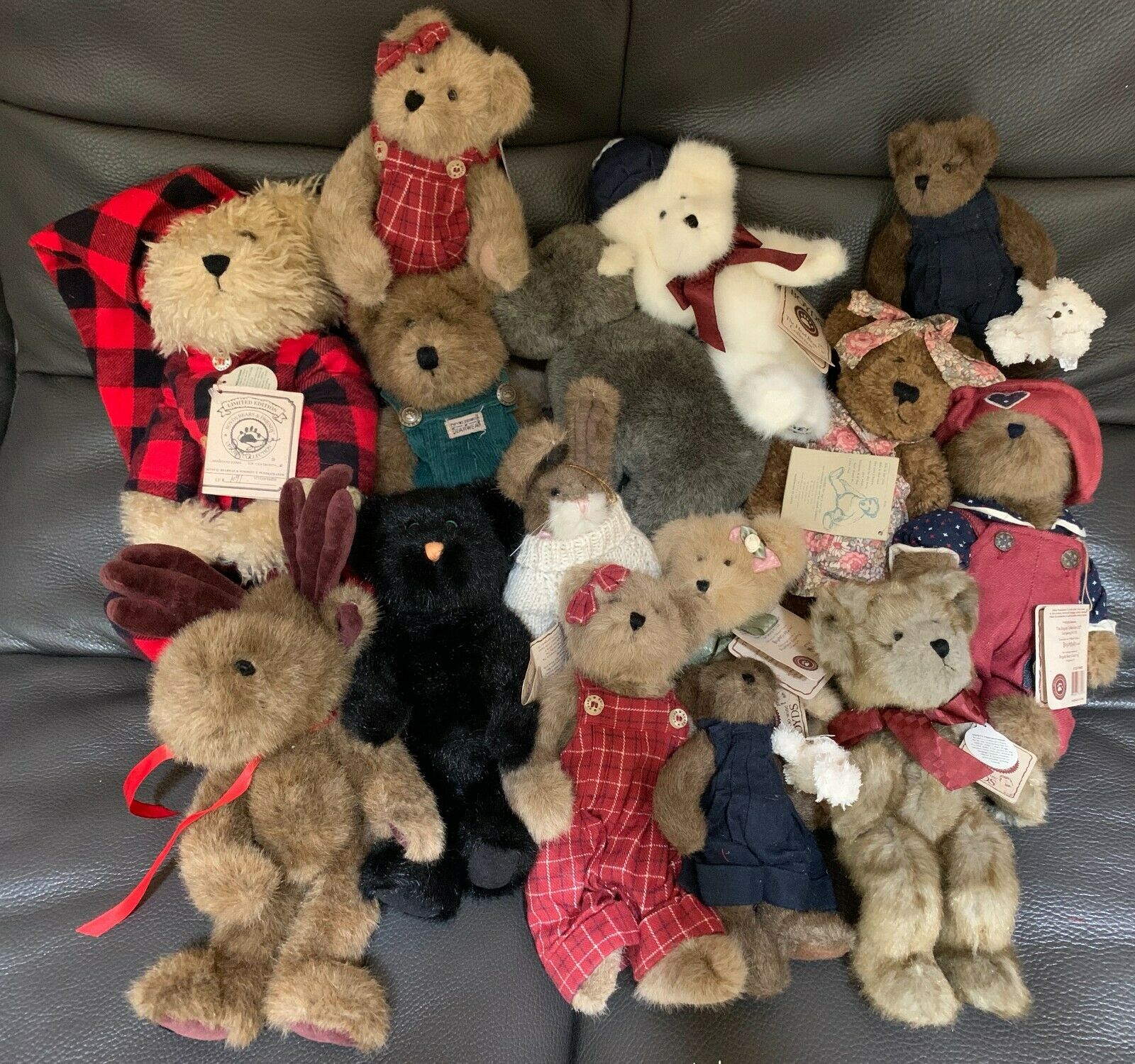 Lot Of Boyds Bears And Friends, Most With Tags, Very Good Condition