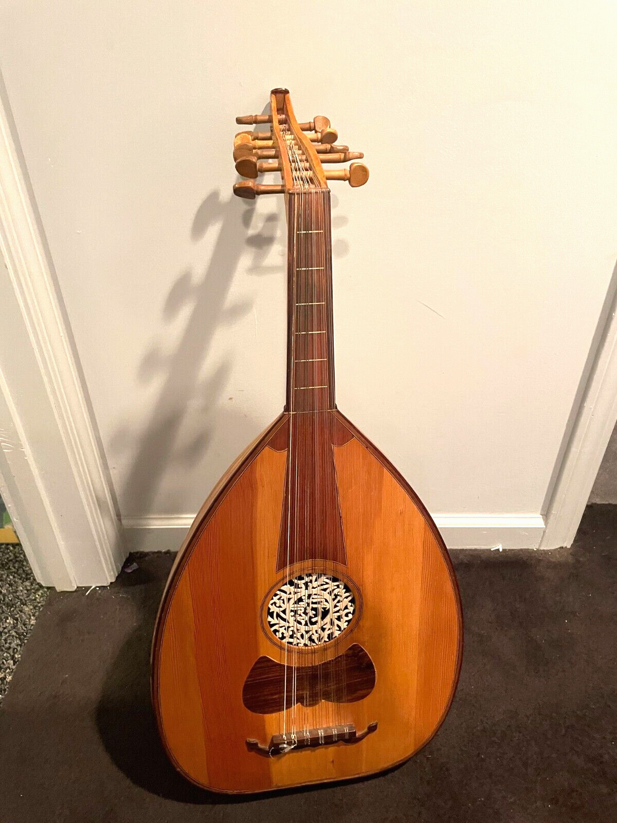 Vintage Lute Wooden String Instrument Bend Neck Guitar